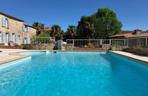 Cezais House | La Frouardière, 3 gîtes de charme