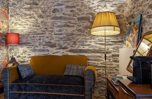 Faugeres House | La Galante