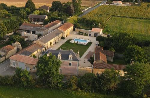 Angliers Bed & Breakfast | La Galuche-B&B & Studio
