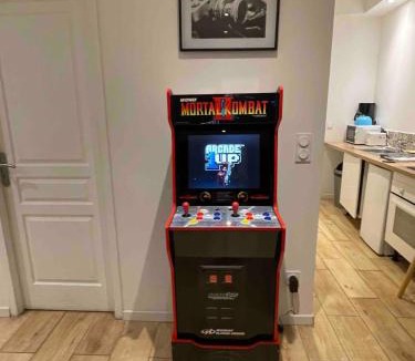 Chateaudun-Bannier Apartment | La Game Room Centre ville 6 personnes