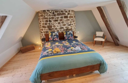 Champagnac-la-Noaille House | "La Gamine charming house