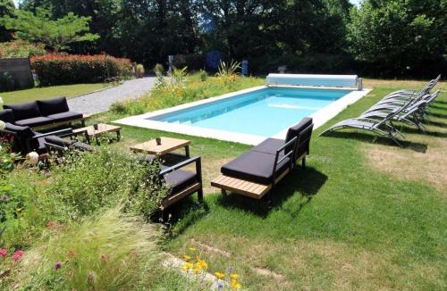 Champagnac-la-Riviere House | La gare aux oiseaux