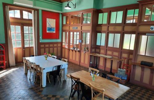 Chambretaud House | La gare de Chambretaud