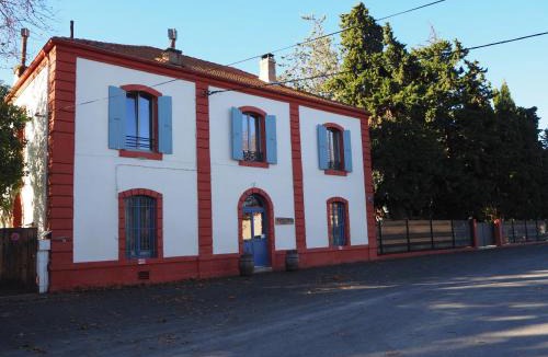 Millas Bed & Breakfast | La Gare De Millas Chambres d'hôtes