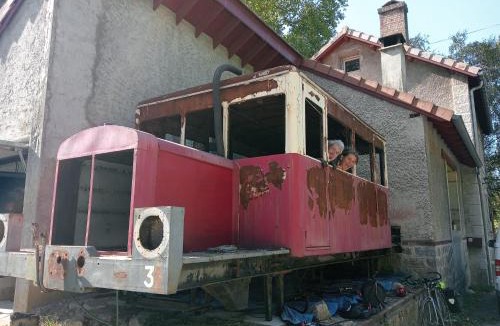 Saint-Laurent-du-Pape House | La Gare