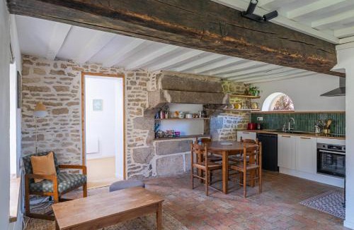 Champfleur House | La Garencière - La Petite Maison
