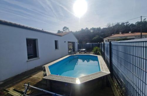 Saint-Jean-de-Monts Villa | La Garenne, piscine et pinède