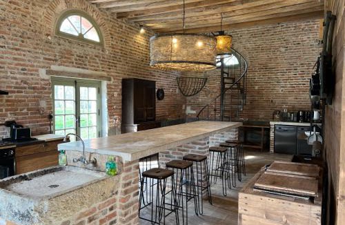 La Ferte-Saint-Aubin Bed & Breakfast | La Garenne - Une nuit dans le parc du Château