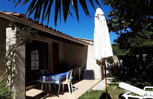 Plage de la Garonnette House | La Garonnette 7 - 150 metres from the beach
