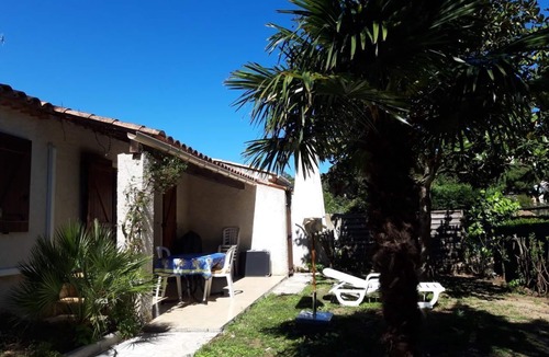 Plage de la Garonnette House | La Garonnette 7 - 150 metres from the beach