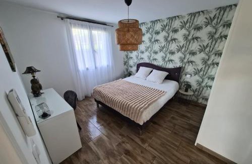 Thiers House | La Gelinotte gîte avec jardin et spa