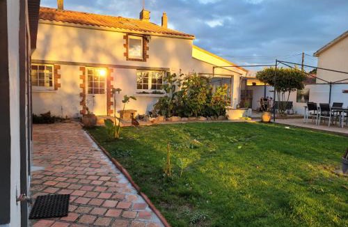Le Poire-sur-Vie Bed & Breakfast | La genotière
