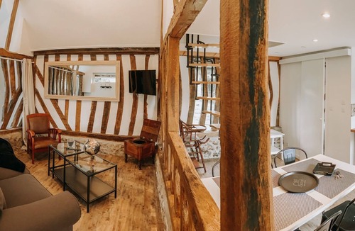 Saint-Gatien-des-Bois House | La Girotière, home to good living