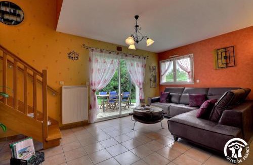 Saint-Senoux House | La gisèline