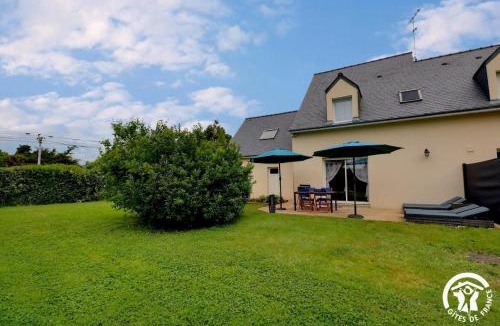 Saint-Senoux House | La giseline