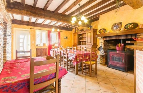 Auxant House | La Glycine