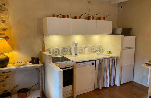 Landevant House | La Glycine
