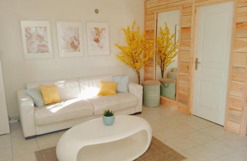Verfeil Apartment | La glycine