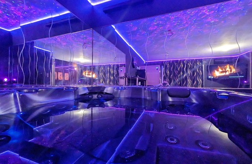 Moyen-Vernet Apartment | La Gold Room Perpignan Jaccuzzi & Sauna