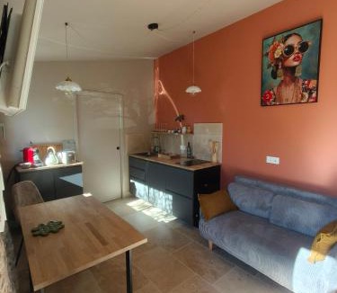 Saint-Etienne-de-Fontbellon Bed & Breakfast | La Grange d'Andrea