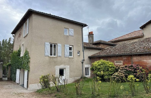Saint-Etienne-la-Varenne House | La Grange de la Baisse