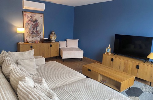 Saint-Germain-des-Fosses House | La grange des pépettes