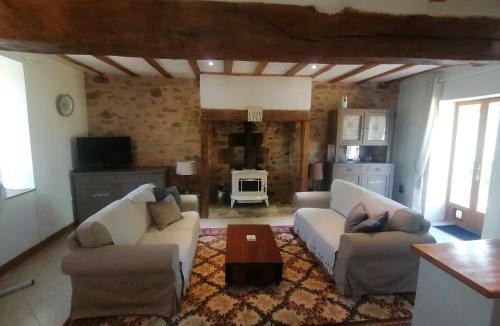 Cromac House | La Grace Les Trois Petites Maisons