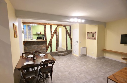 Pont-sur-Yonne Apartment | La graineterie