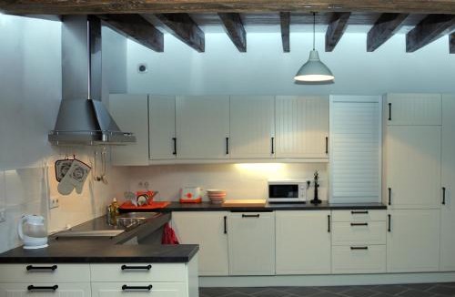 Verneuil House | La Grand Cour