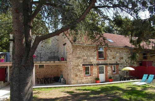 Verneuil House | La Grand Cour - Verneuil