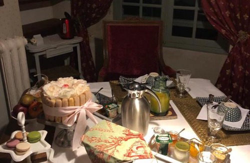 Vorly Bed & Breakfast | La grand' maison