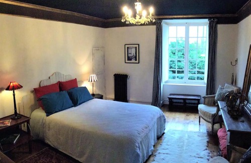 Vorly Bed & Breakfast | La grand' maison