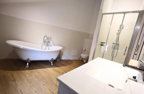 Camaret-sur-Aigues Apartment | La Grande Échappée Bohème - WIFI - NETFLIX - PRIME - CLIM