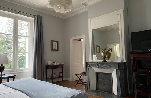 Saint-Cyr-sur-Loire Bed & Breakfast | La Grande Carrée
