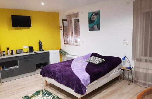 Saint-Jean-en-Royans Apartment | la grande chambre