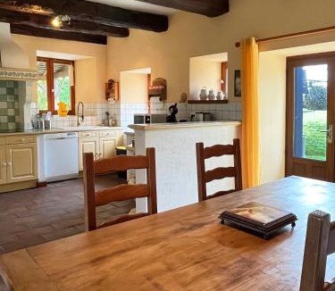 Bonnemain House | La grande maison dans la prairie