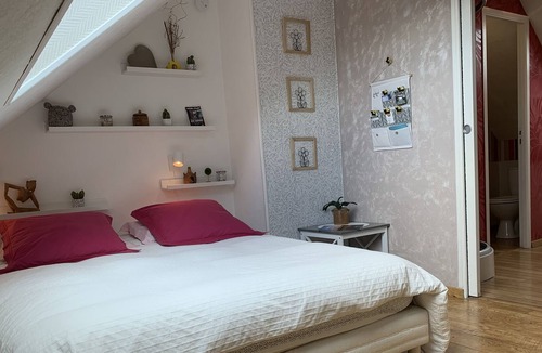 Varades Apartment | La Grande Menuère Studio Laure