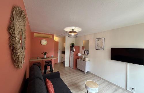 La Petite Motte Apartment | La Grande Motte - Studio double cabine 4-5p - Plage à pied - Parking privé - Terrasse