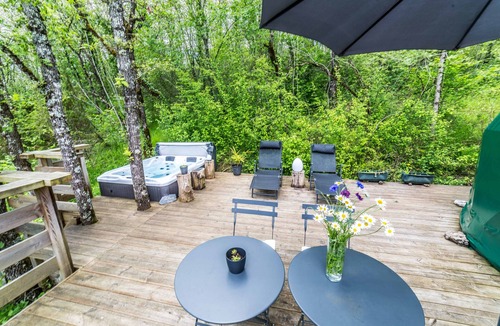 La Dornac Ski Chalet | "La Grande Ourse" - Luxury Dome 40 m² – Jacuzzi