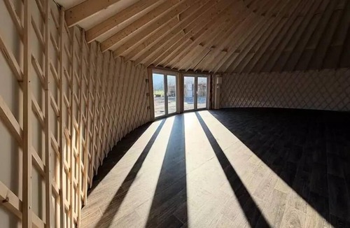 Jumieges Cabin | La Grande Yourte - Reception room for 90 people