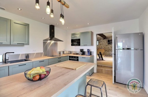 Livre-sur-Changeon House | La Grange aux Hirondelles