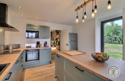 Livre-sur-Changeon House | La Grange aux Hirondelles