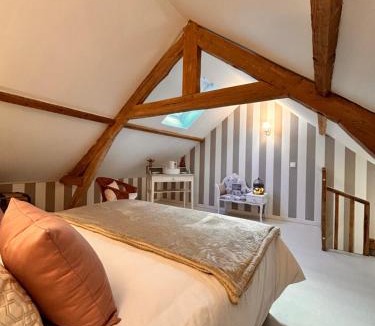 Woignarue House | La Grange Aux Hirondelles - Chambre romantique