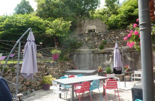 Saint-Aventin House | la grange avec spa