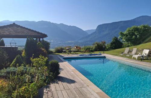 Miribel-les-Echelles Villa | LA GRANGE BONAL