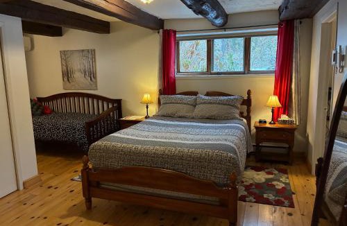 Wakefield Bed & Breakfast | La Grange Country Inn