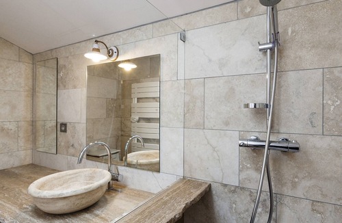 Redortiers Apartment | La grange d'anthounin