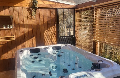 Ustou House | LA GRANGE DE GRAZET: A COSY REFUGE IN A GREEN SETTING