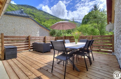 Chezery Forens House | La Grange de la Crête Beudron