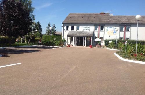 Nitry Hotel | La Grange de Marie